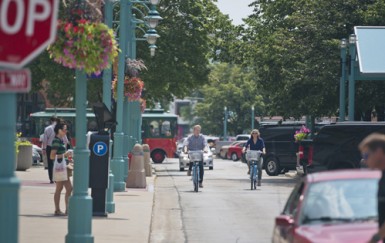 Race, class and bike sharing: 7 bits of advice